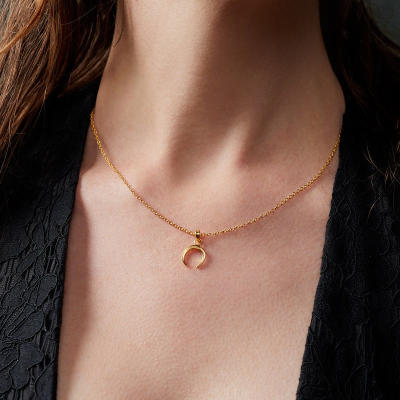 Simple bold Necklace